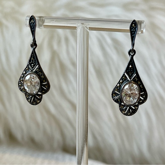 .925 STERLING|SIGNED KG|Marcasite Clear Crystal Center Stone Drop Earrings|VTG - Picture 8 of 9